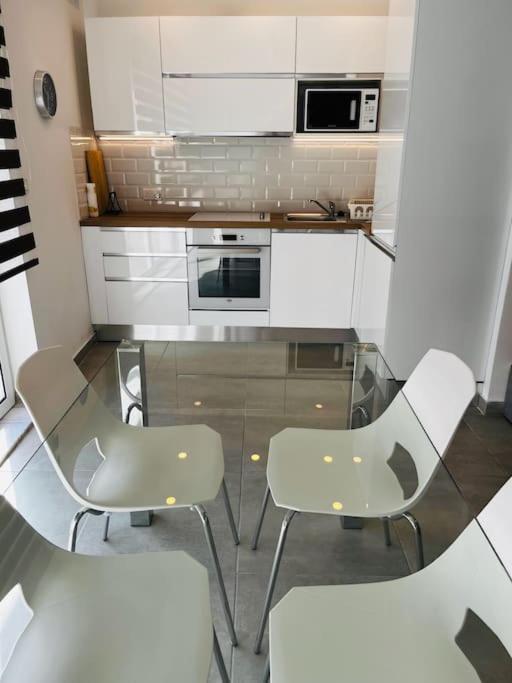 Sliema, Apt7, Stylish 2 Bedroom Apartment With Parking Exterior foto