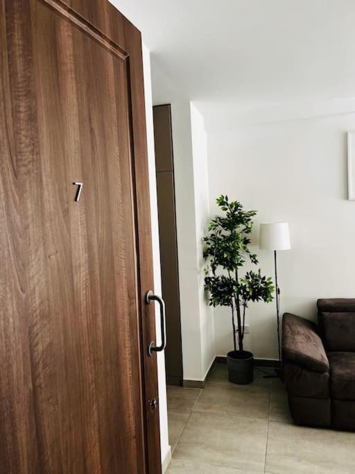 Sliema, Apt7, Stylish 2 Bedroom Apartment With Parking Exterior foto